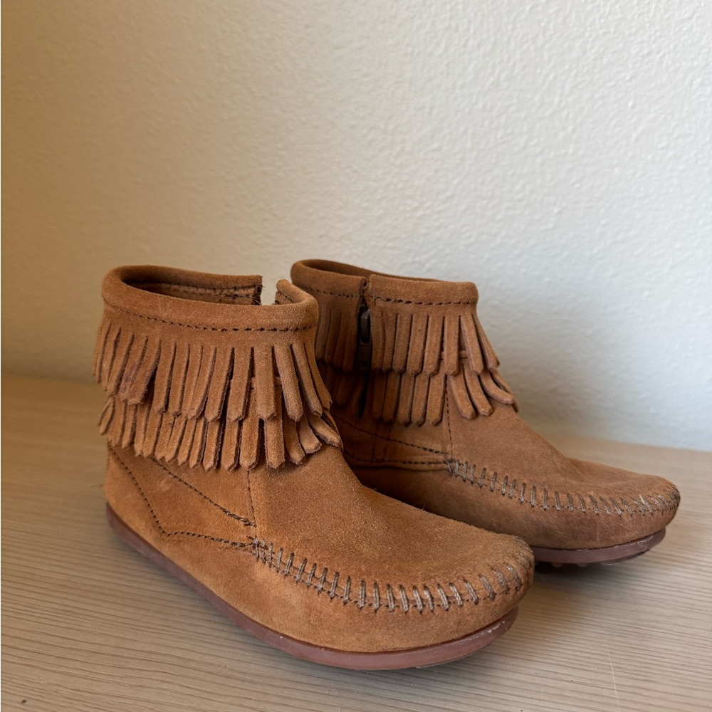 Minnetonka Kids Double Fringe Moccasin Boots — Size 12